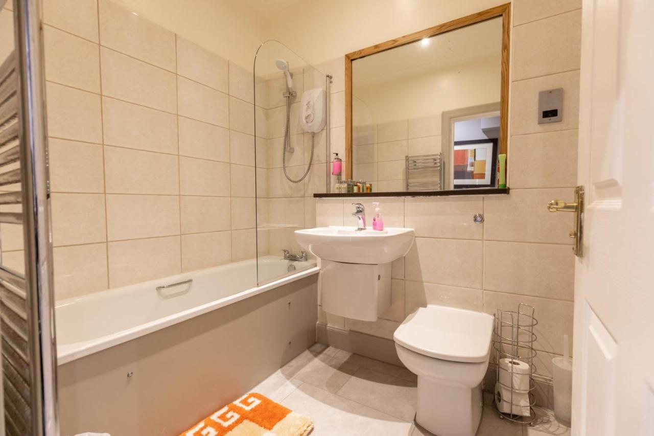 Two Bedroom Apartment Within Walking Distance To City Centre Edinburgh Luaran gambar